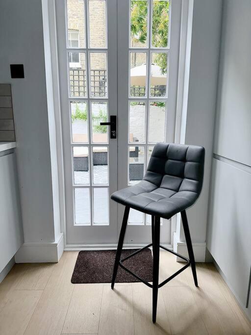 Londwell, Luxe And Leaves, Chelsea Flat With Private Garden Apartment London Exterior photo